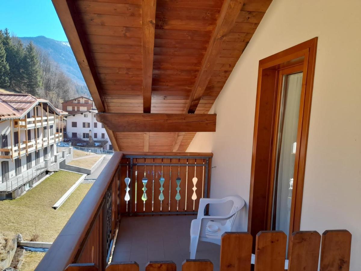 Hotel Garni B&B Maffei Pinzolo Exterior foto